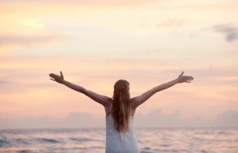 4 Essential Rules to a Healthy and Happy Life 4 Essential Rules to a Healthy and Happy Life