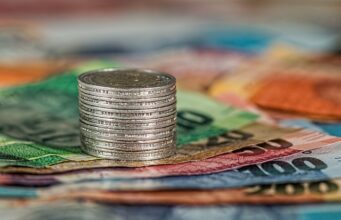 Best Side Hustles for 2025: Maximizing Income in a High-Cost Economy Best Side Hustles for 2025 Maximizing Income in a High-Cost Economy